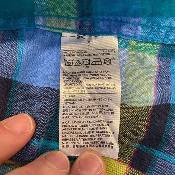 Gap women’s plaid Boyfriend fit button down long sleeve shirt - Picture 9 of 9